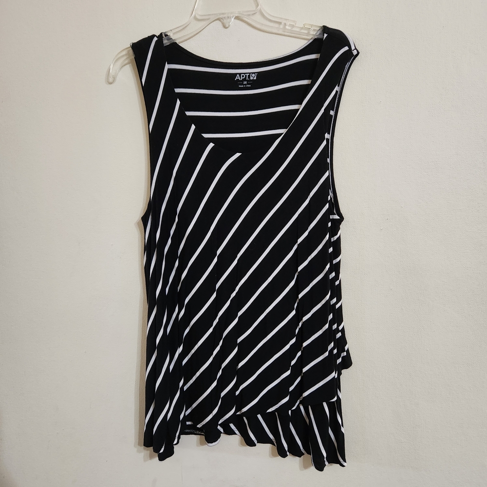 Apt. 9 Black and White Diagonal Stripe Tank